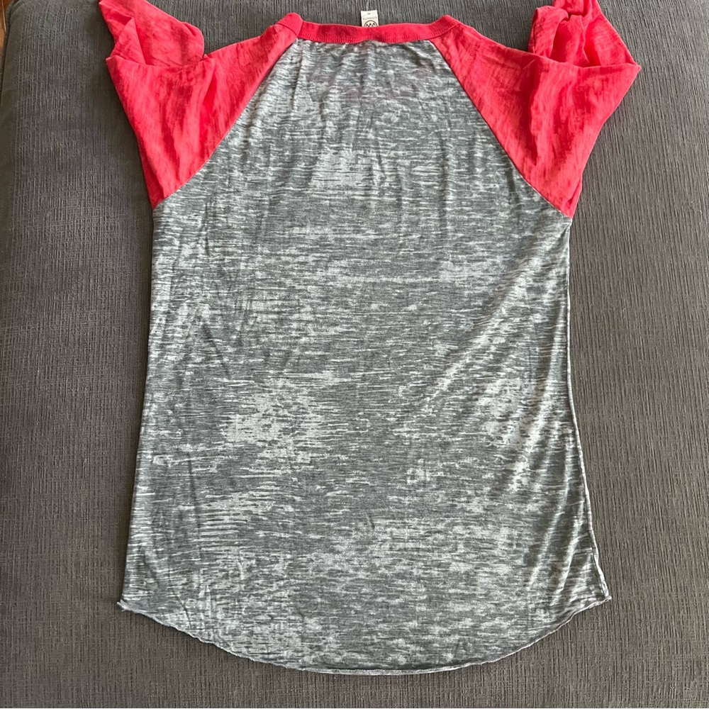 NWT ALTERNATIVE APPAREL 3/4 Sleeve grey & Red USA Heather Burnout Tee Size M - Picture 12 of 12